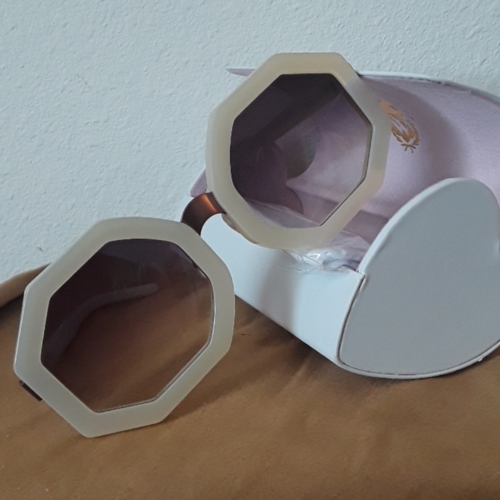 Sun glasses